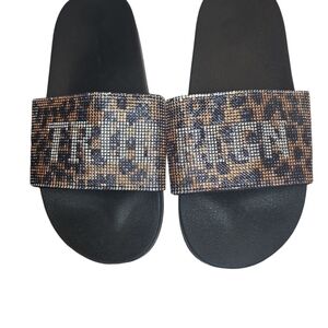 True Religion Meyer bling metallic leopard slides